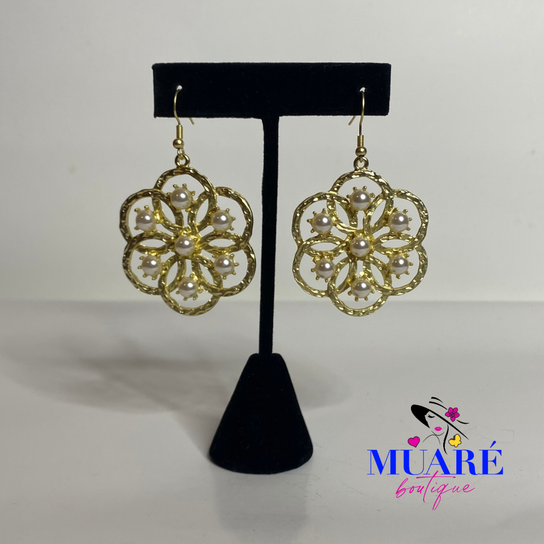 Circle Gold Pearls Earrings