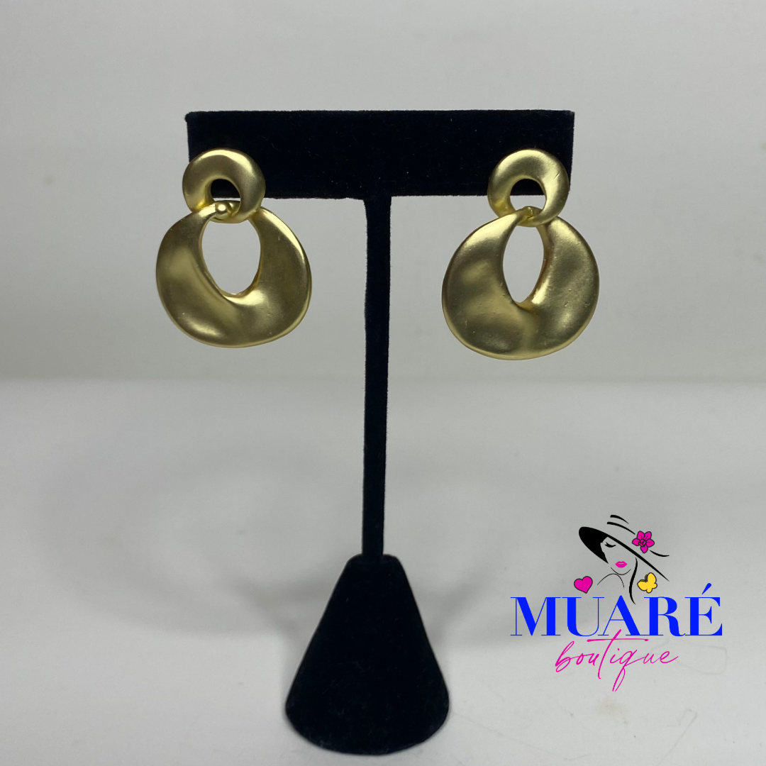 Chic Gold Earrings